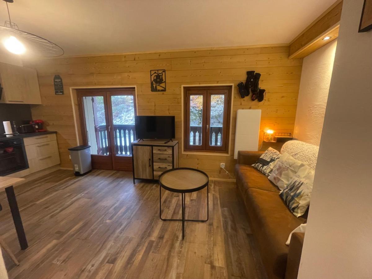 Residence La Ruche-Appartement Isoard 雷加霍斯达哈施 外观 照片